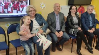 Jej śpiew poruszył cały świat. Amelka z Ukrainy z wizytą na Kurpiach